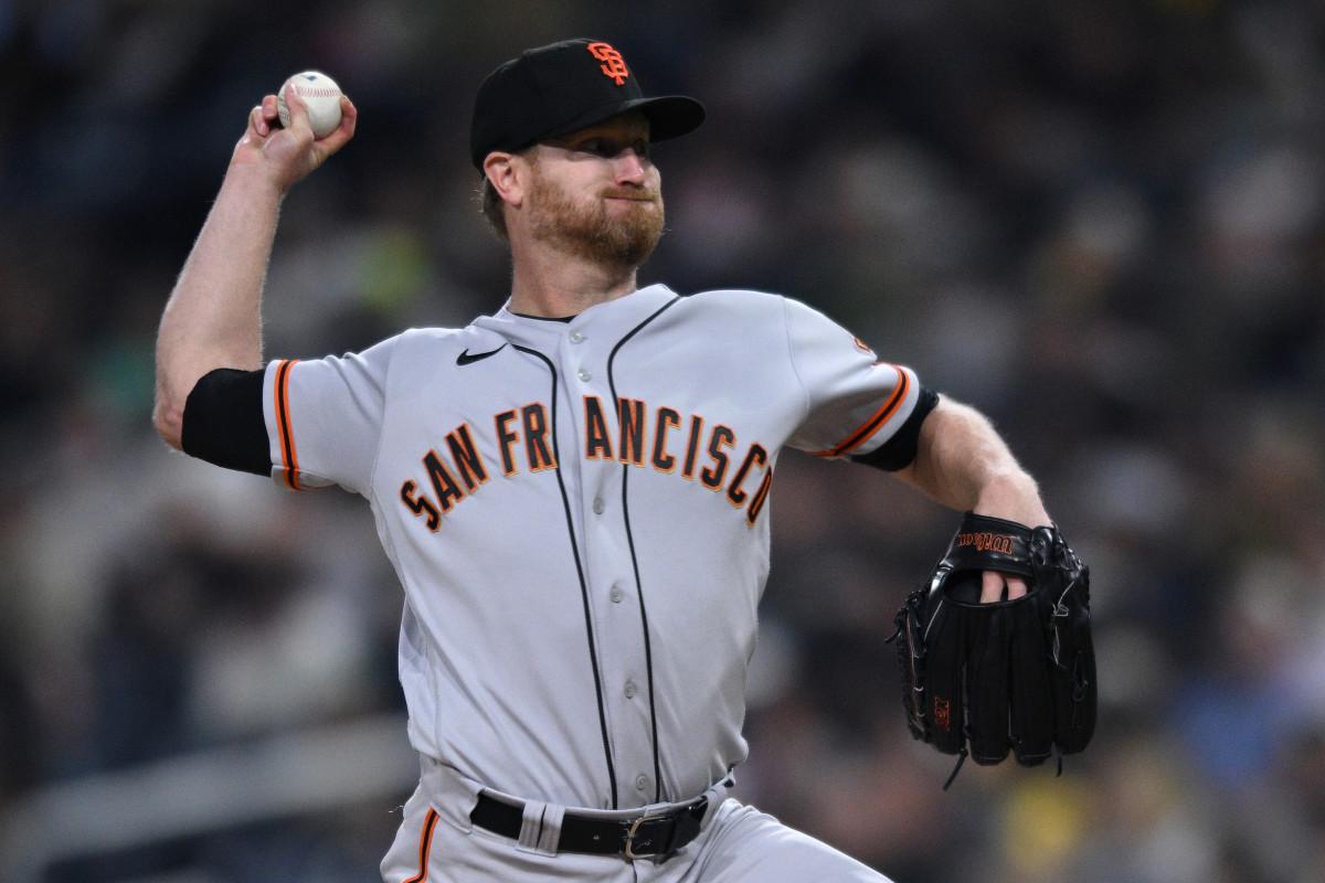 SF Giants starting pitcher Alex Cobb throws a pitch against the San Diego Padres on October 4th, 2022.